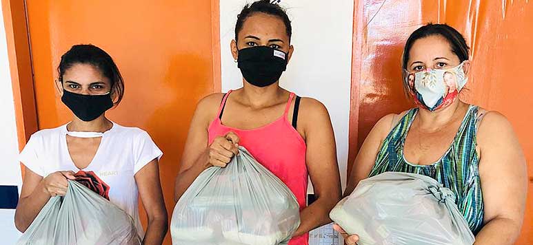Leia mais sobre o artigo Prefeitura de Mato Grosso entrega mais cestas básicas a alunos da rede municipal de ensino